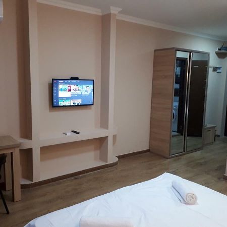 Jemka'S Modern Apartment Batumi Exterior photo
